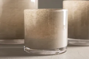 Glora Ljuslykta 8x8 cm - Beige - Products - Inredning - Ljus & dofter - Ljusstakar & ljuslyktor