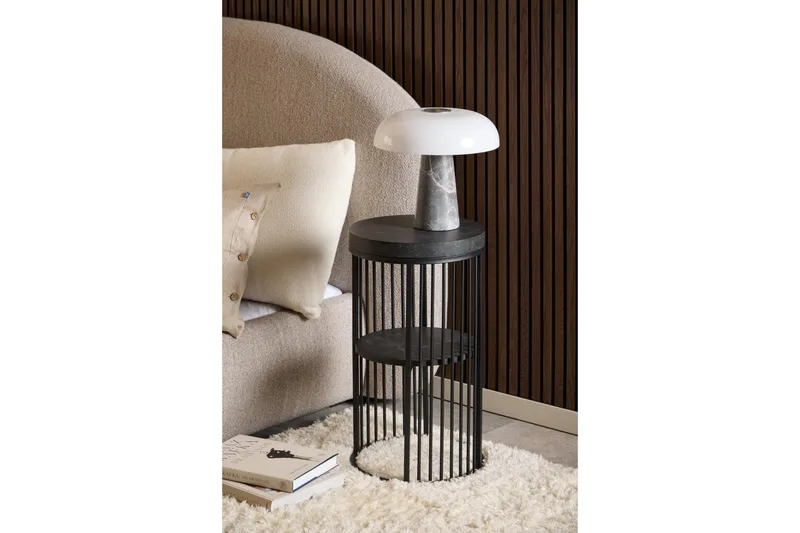 Saklani Sängbord 35 cm - Svart - Products - Möbler - Bord & matgrupp - Avlastningsbord & sidobord - Sängbord & nattduksbord