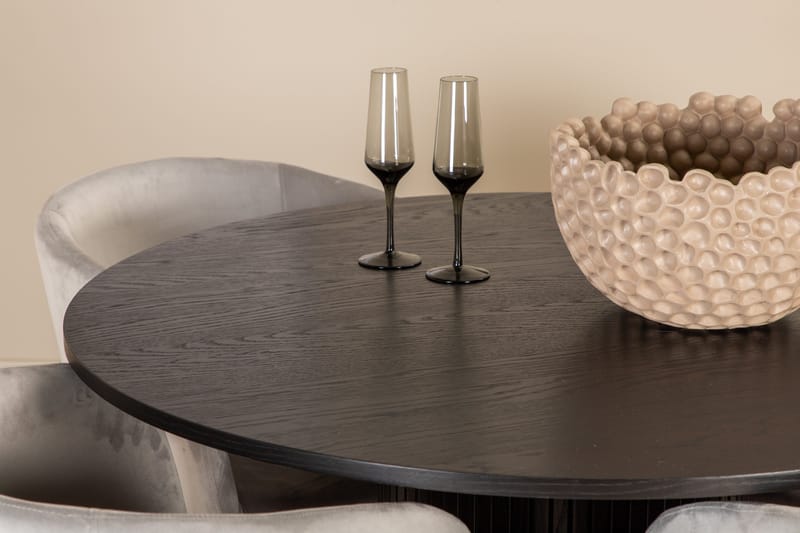 Bianca Matgrupp 110 cm Rund med 4 Berit stolar - Svart - Products - Möbler - Bord & matgrupp - Matgrupp