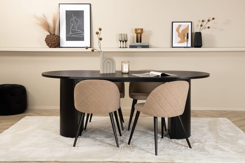 Bianca Matgrupp 200 cm Oval med 4 Velvet stolar - Beige - Products - Möbler - Bord & matgrupp - Matgrupp