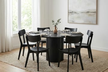Juno Matgrupp 150 cm runt i Svart med 6 Amelia Matstolar - Svartlaserad ek - Products - Möbler - Bord & matgrupp - Matgrupp