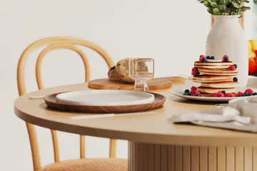 Kopparbo Matbord 106 cm - Ljust vitlaserat ekträ - Products - Möbler - Bord & matgrupp - Matbord & köksbord