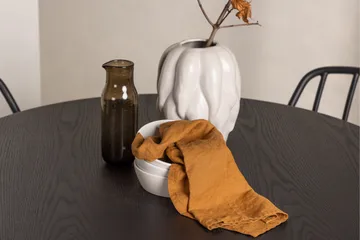 Olivia Matgrupp 110 cm Rund med 4 Dyrön Stolar - Svart - Products - Möbler - Bord & matgrupp - Matgrupp