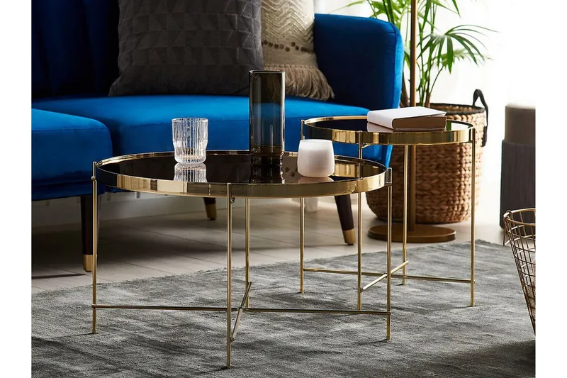 Thore Soffbord i härdat glas - Guld - Products - Möbler - Bord & matgrupp - Soffbord