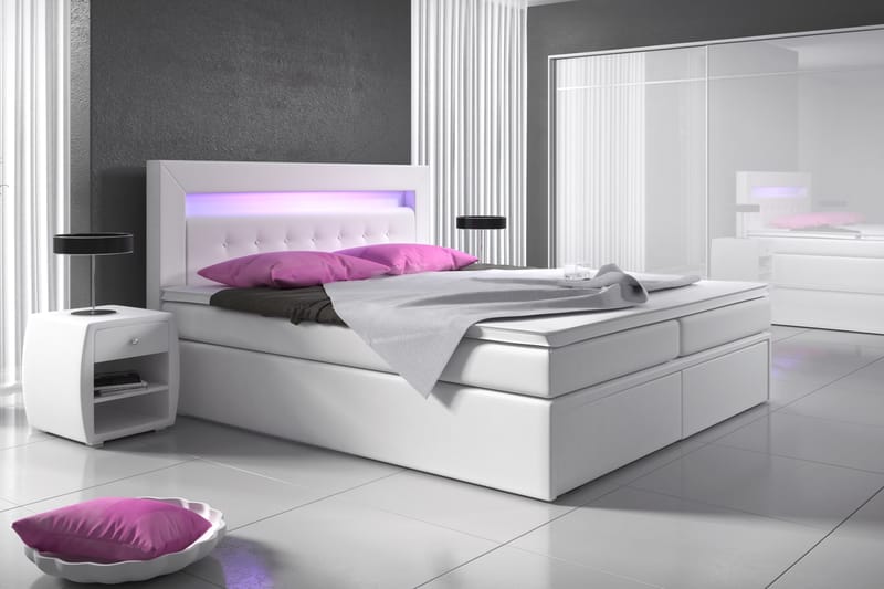 Modena Sängpaket 180x200 medFörvaring LED-belysning - Vit - Products - Möbler - Säng - Säng med förvaring