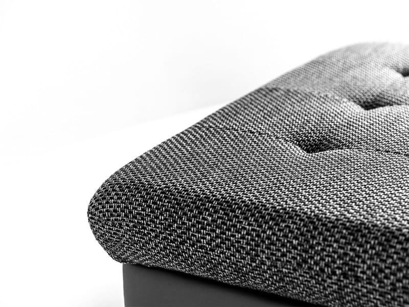 Dynir Fotpall 96 cm - Beige - Products - Möbler - Fåtölj & stolar - Pall & puff - Fotpallar