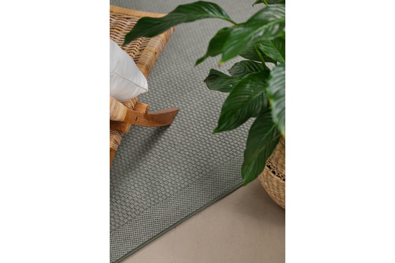 Miami Flatvävd Matta 133x190 cm - Grön - Products - Textil & mattor - Matta - Små mattor