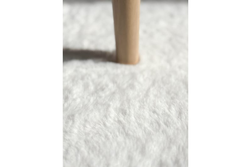 Heaven Ryamatta Vit 80*160 - Vit - Products - Textil & mattor - Matta - Modern matta - Ryamatta