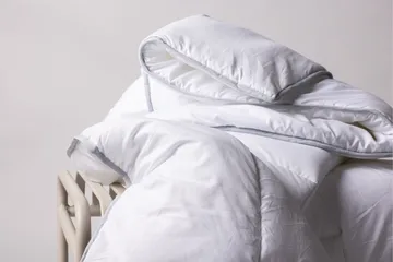 Alice Duvet - Vit - Products - Textil & mattor - Sängkläder - Täcke