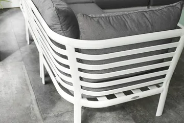 Hillerstorp Lidnäs Utesoffa utan dynor - Vit - Products - Utemöbler & utemiljö - Loungemöbler - Loungeset & loungegrupp