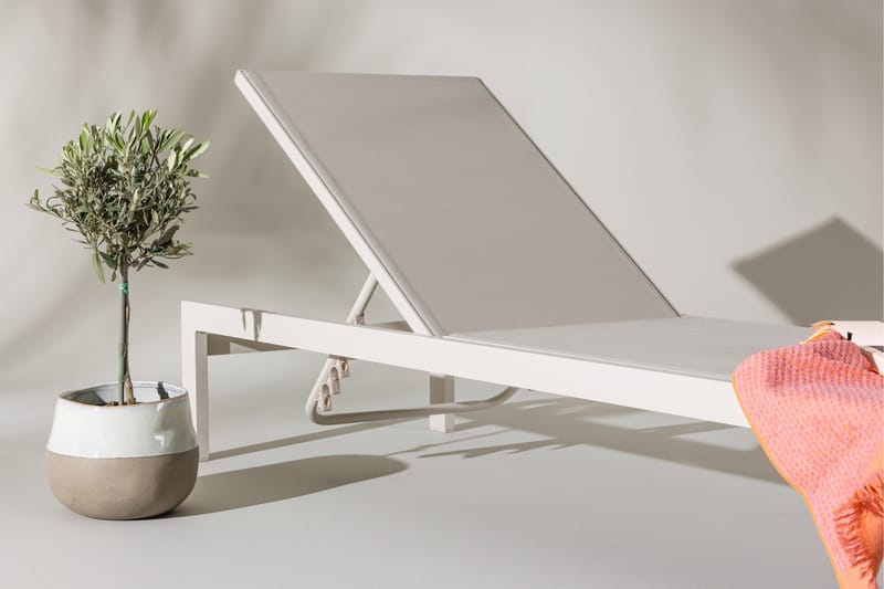 Tunis Solsäng Beige - Beige - Products - Utemöbler & utemiljö - Utestol & trädgårdsstol - Solsäng & solvagn